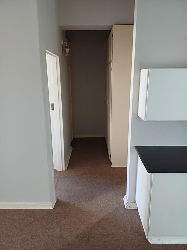 To Let 1 Bedroom Property for Rent in Quigney Eastern Cape